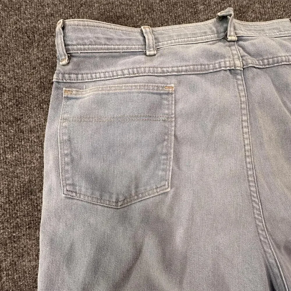 Wrangler Mens Light Wash Jeans 42x30 Made in USA 85498LB‎ Classic Denim